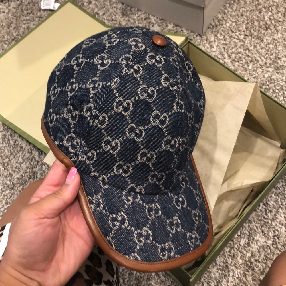 Gucci hat like new